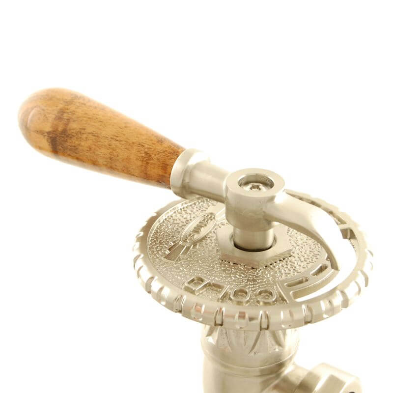 BEN-LEV-SN-WH01_800-1.jpg Bentley Lever Traditional Radiator Valve - Silver (Manual)