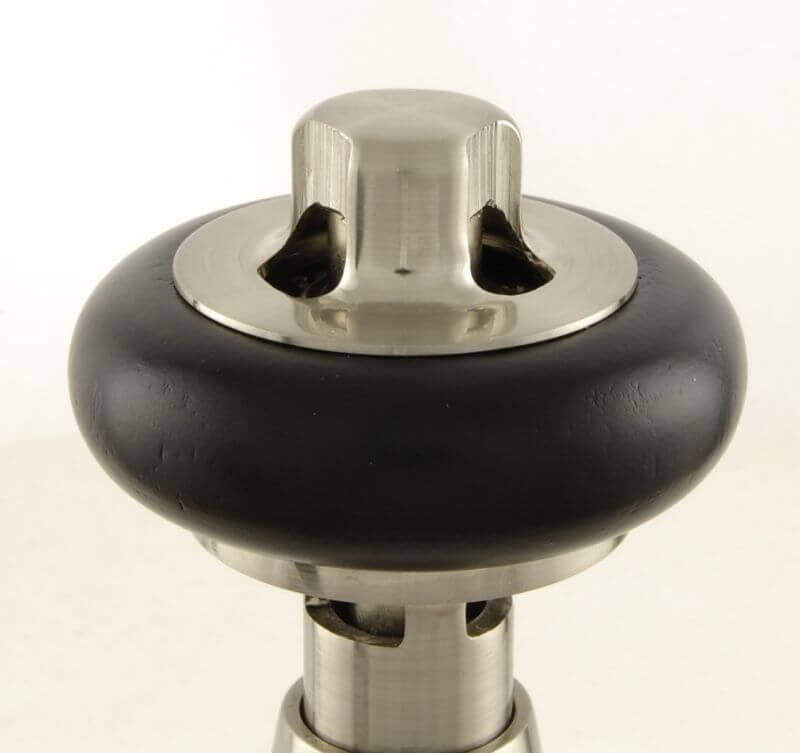 ETO-AG-SN-WH01_800-1.jpg Eton Traditional Radiator Valve - Satin Nickel (Angled Manual)