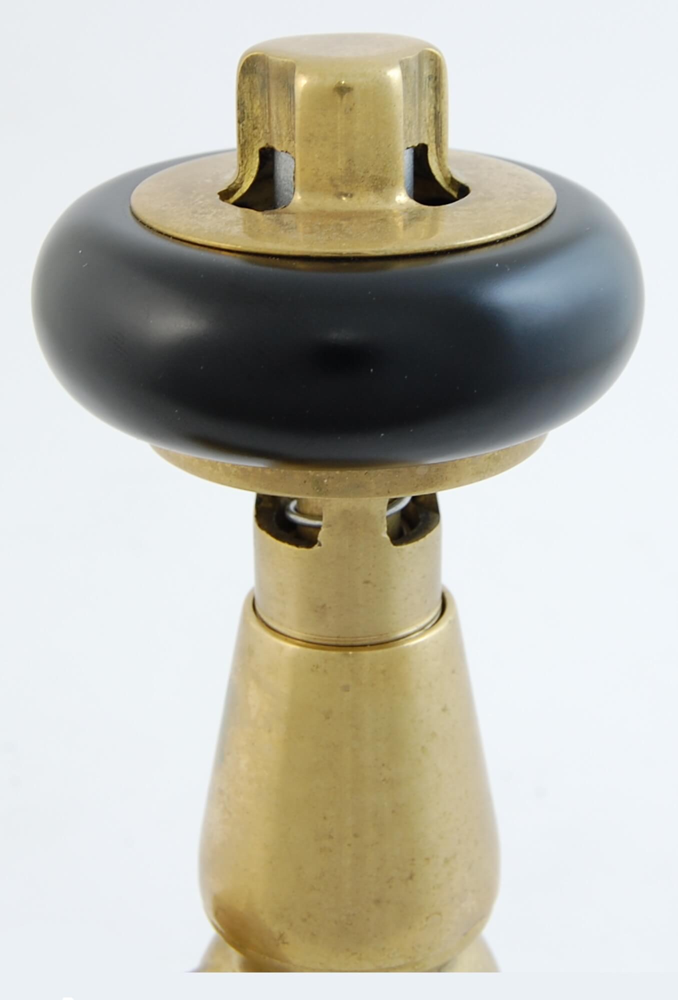 ETO-AG-UB-ALT06-1.jpg Eton Traditional Radiator Valve - Un-Lacquered Brass (Angled Manual)