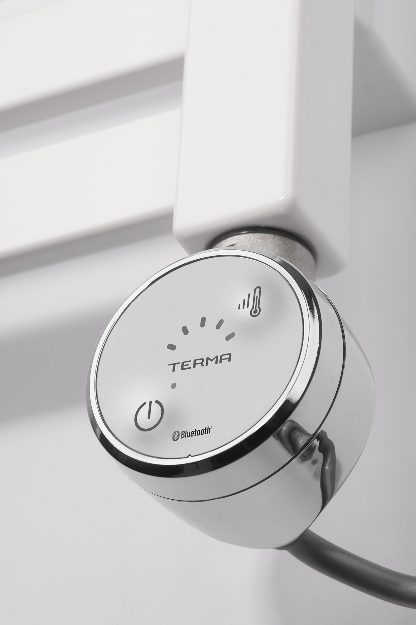 MOA_chrom_kabel-prosty_off.jpg TERMA MOA BLUE Thermostatic Heating Element - Chrome
