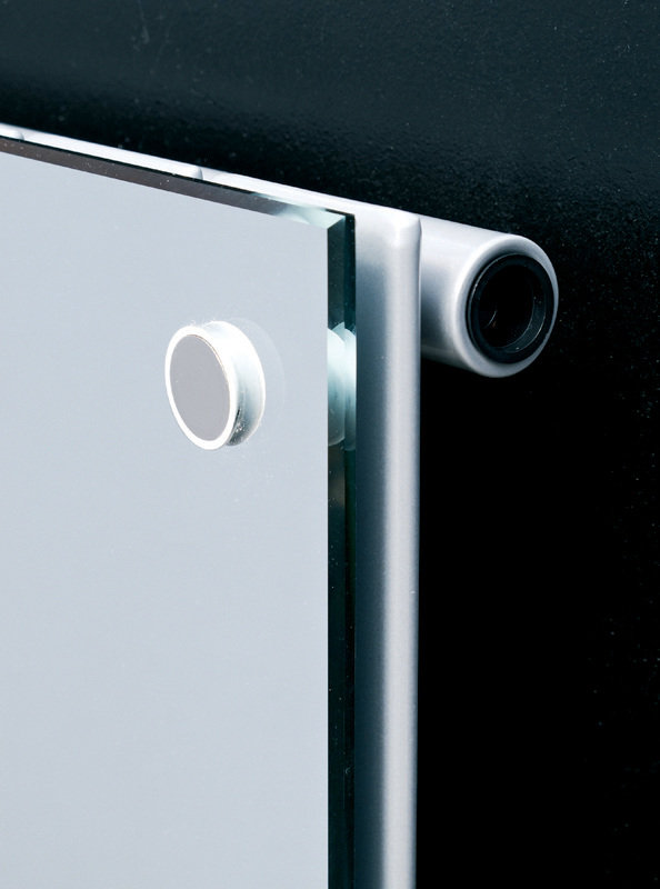 Mars-Vitro-Mirror-Detail-1.jpg Mars Vitro Single Vertical Designer Radiator with Central Connection (Full Mirror)