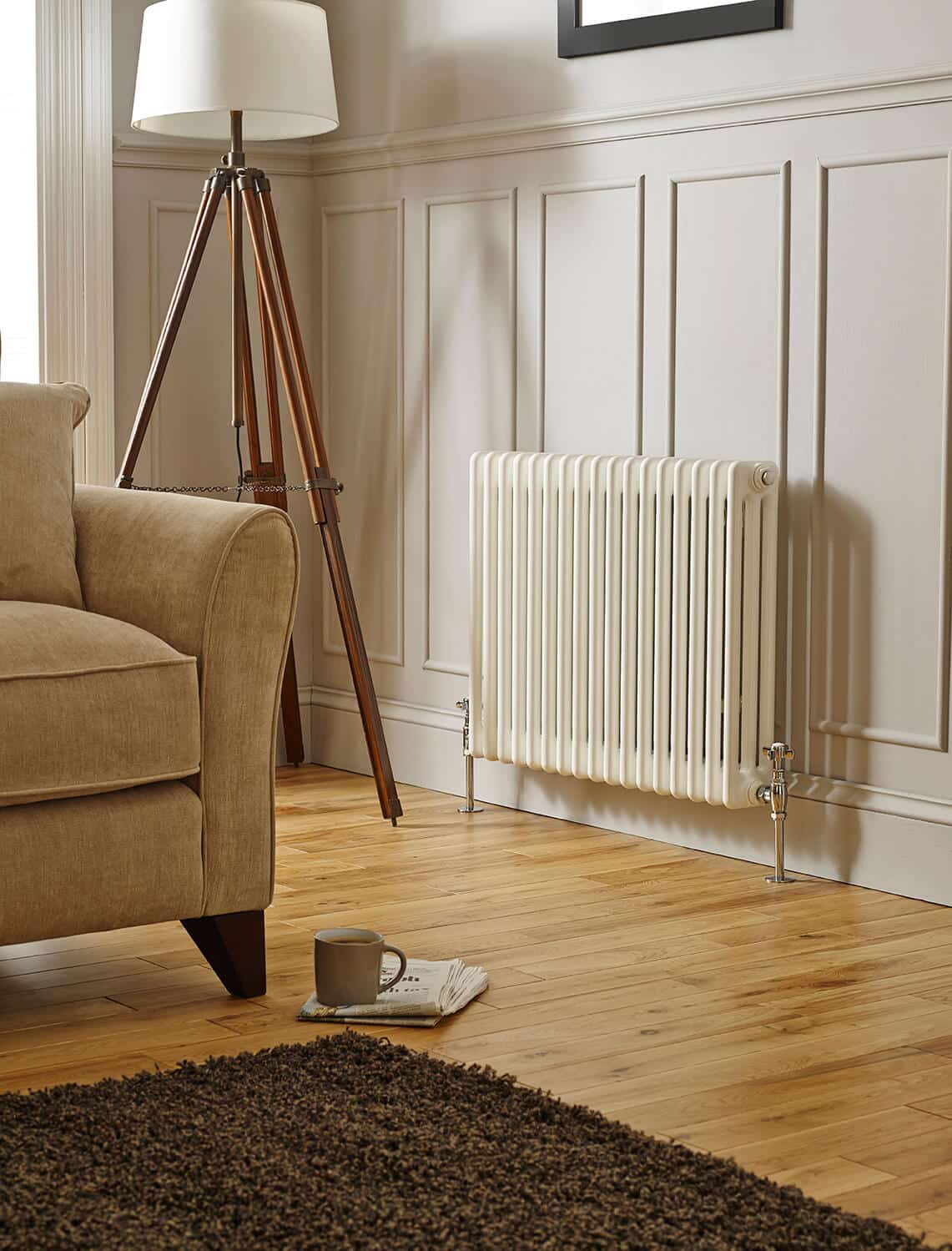 kk306017-Lifestyle-5.jpg 2 Columns Laser Klassic Horizontal Tubular Steel Designer Radiator